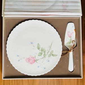 VINTAGE • Mikasa Bone China cake serving set‎